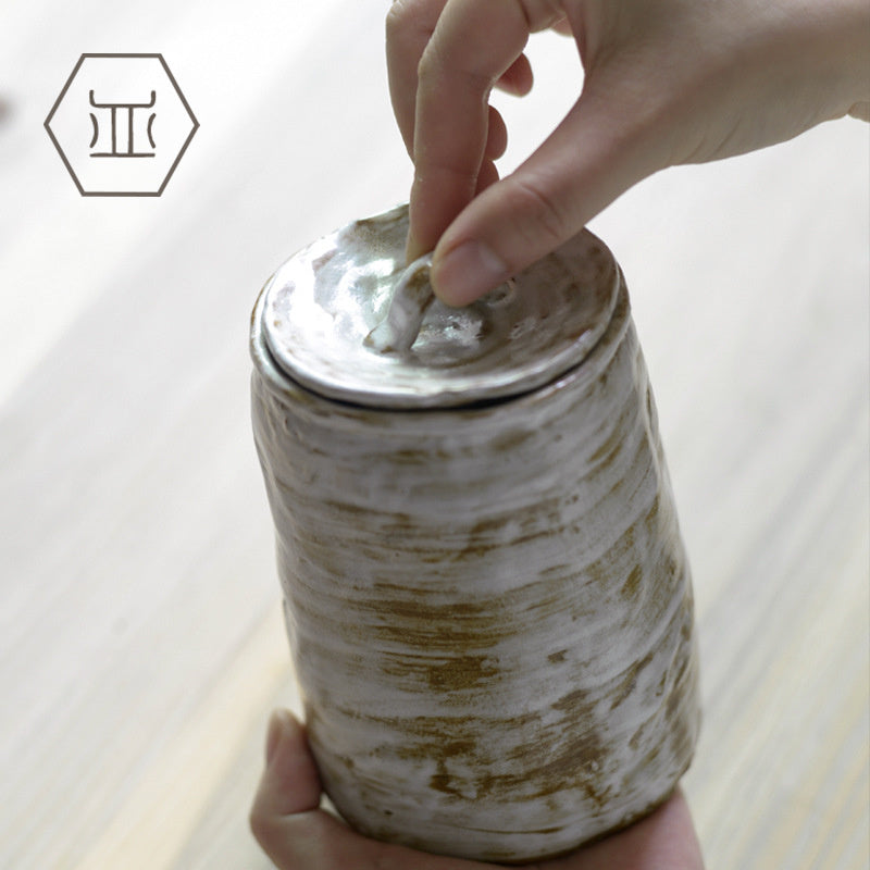Nippon Toki Handmade Tea Storage Tank Tedzukuri Tipotto White (shiro large)