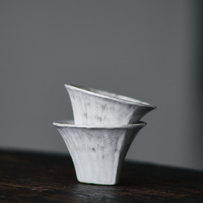 Nippon Toki Handmade Sakecup White (shiro 5.8*3.6cm 22ml)
