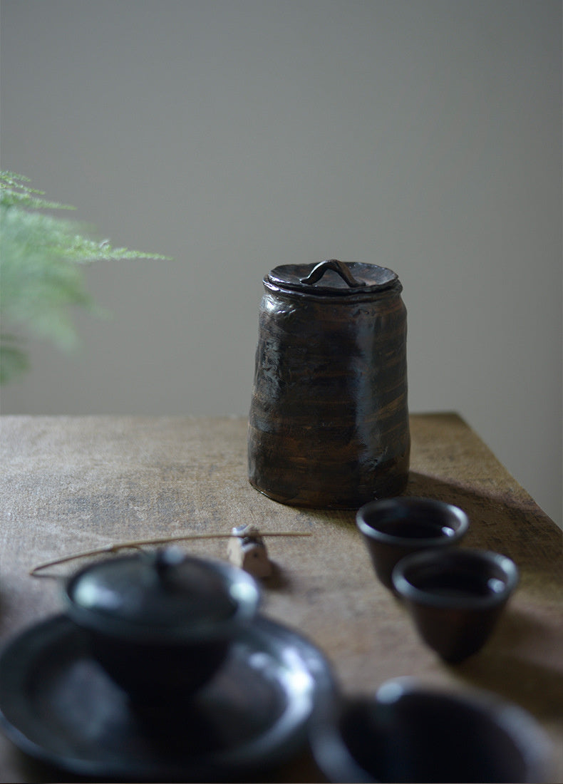 Nippon Toki Handmade Tea Storage Tank Tedzukuri Tipotto Black (kuro large)