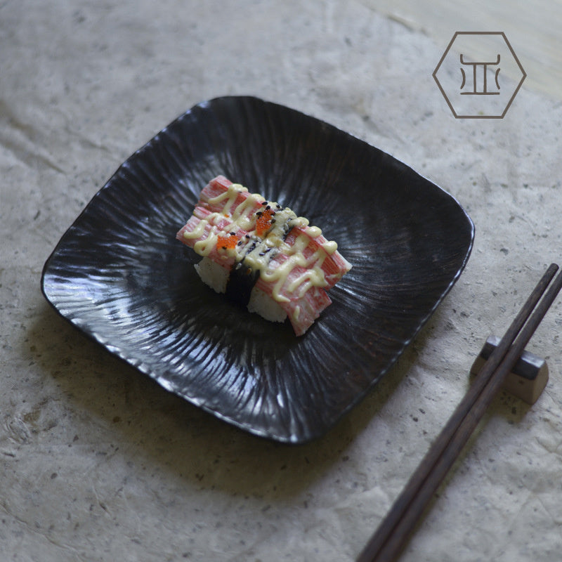 Nippon Toki Handmade Square Plate Tedzukuri Black (kuro 18.6*18.6*2.5cm)