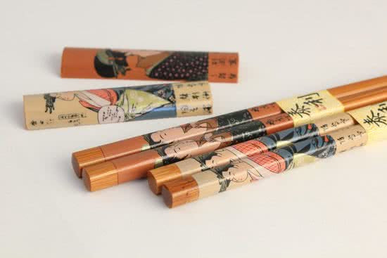 Chopsticks bamboo lacquered Ladies 2 pairs with holder
