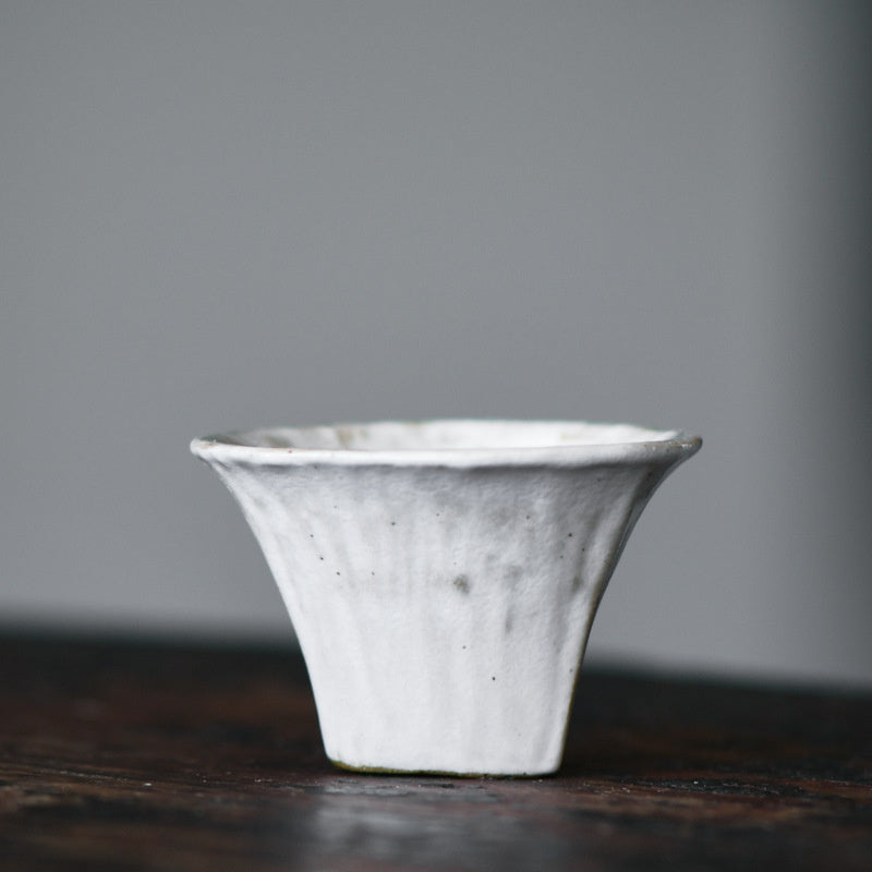 Nippon Toki Handmade Sakecup White (shiro 5.8*3.6cm  22ml)