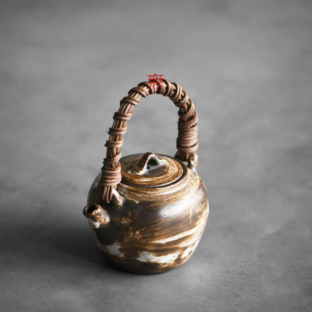 Nippon Toki Handmade Tea Pot Tedzukuri To Ori Uwade no kyusu Tipotto Ushirode no kyusu White (shiro 9*7.5*11.5cm 150ml)