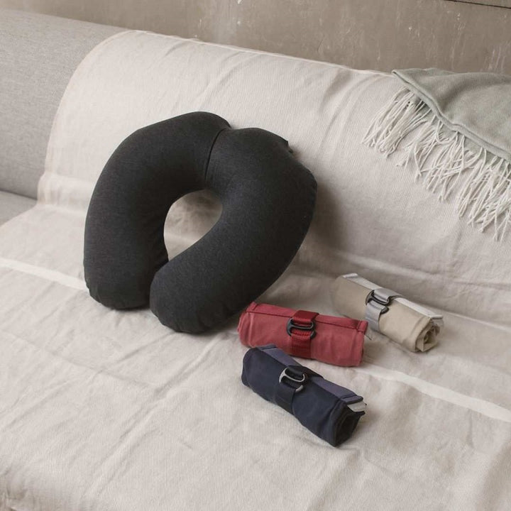 Fuu One-Breath Neck Pillow – Beige