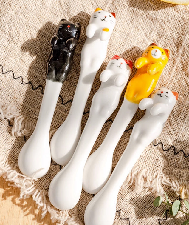 Hangable Ceramic Coffee Spoon Shiro Neko (White Cat 11*2*3cm)