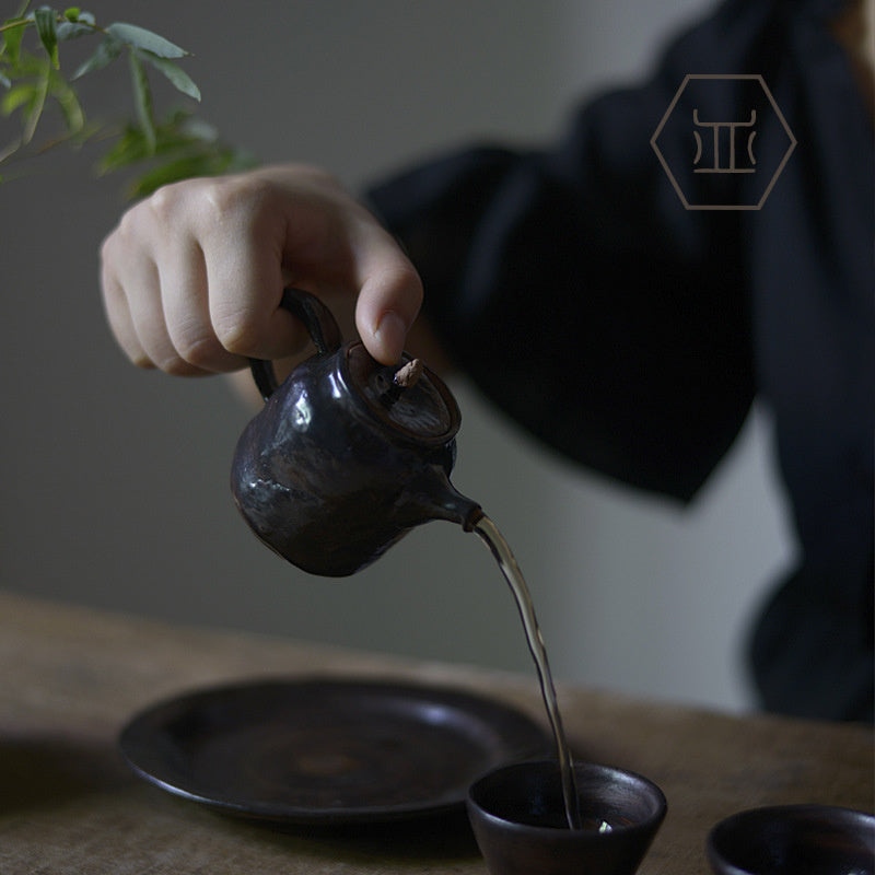 Nippon Toki Handmade Tea Pot Tedzukuri Tipotto Black (kuro 7.6*10.5cm 120ml)