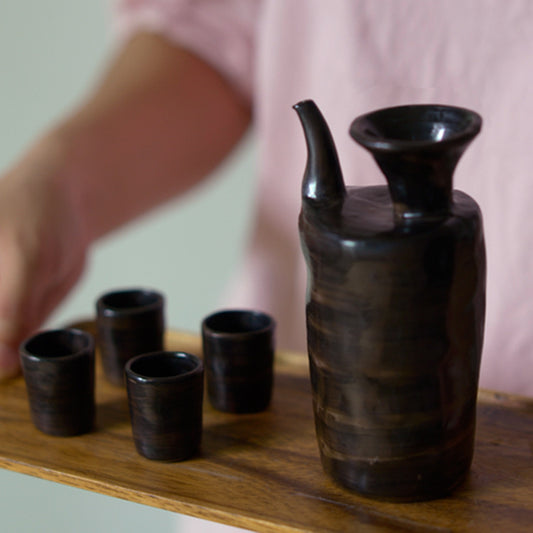 Nippon Toki Handmade Sakeset Black (kuro / One Pot: H12.5 180ml / Four Cups: 2.6*3.2cm)