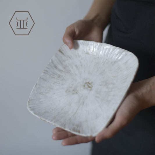 Nippon Toki Handmade Square Plate Tedzukuri White (shiro 18.6*18.6*2.5cm)