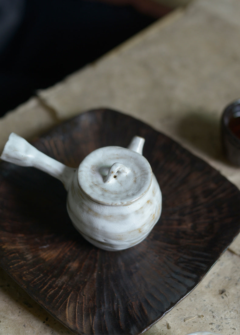 Nippon Toki Handmade Tea Pot Tedzukuri Tipotto White (shiro 7.2*8.5*12.5cm 150ml)