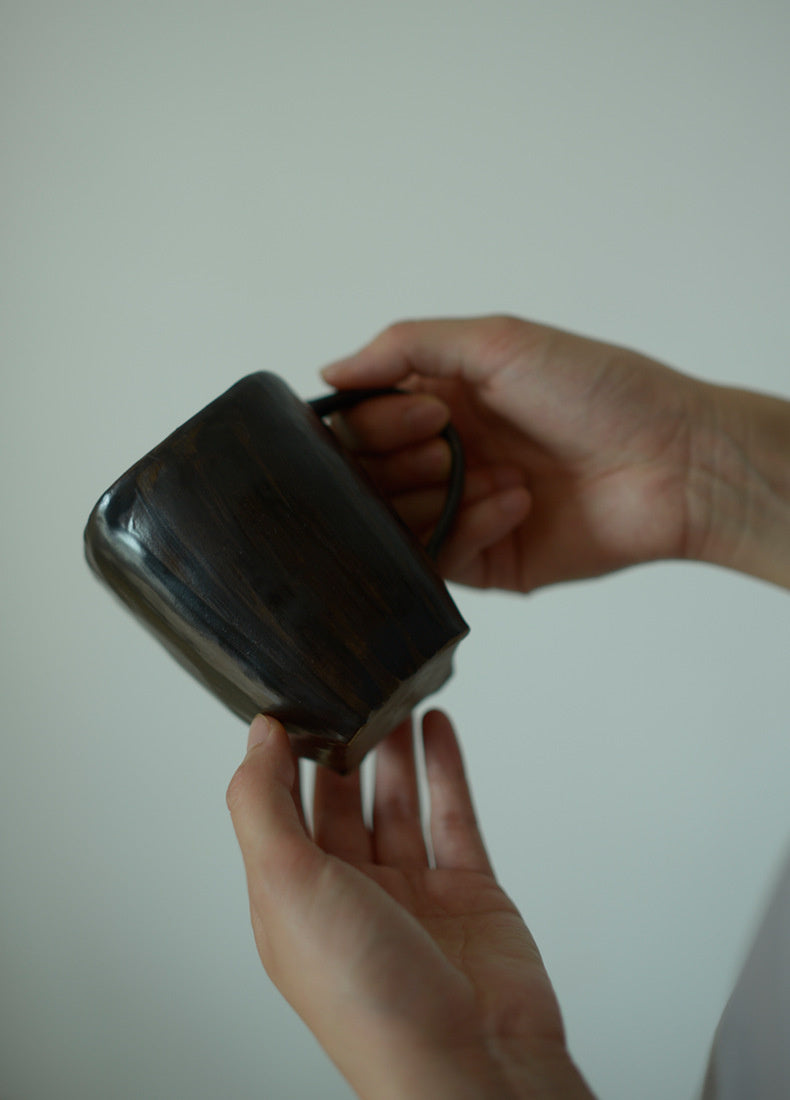 Nippon Toki Handmade Coffee/Milk Cup Tedzukuri Kohimiruku Kappu Black (kuro 301-400ml)
