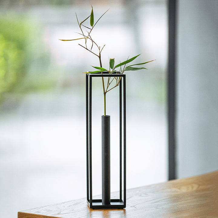 Japanese Creative Iron Flower Arrangement with Transparent Glass Tube