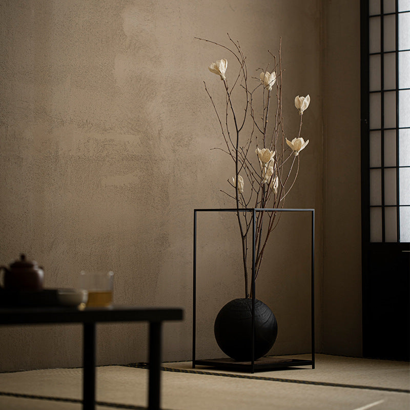 Japanese Creative Art Atmosphere Iron Flower Arrangement with Vintage Solid Wooden Vase