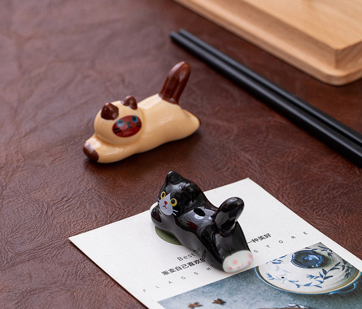 Nippon Chopstick Holder Lying Cats 4pcs