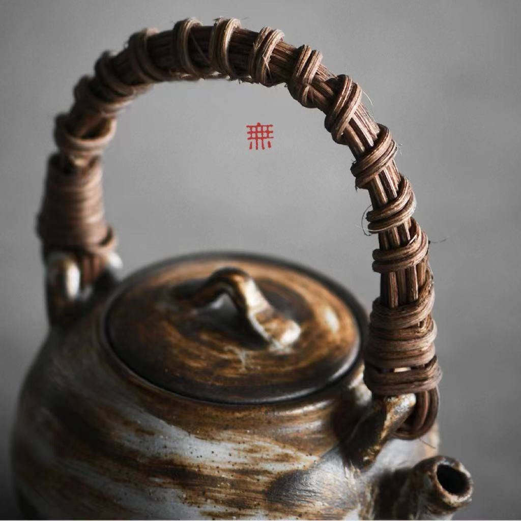 Nippon Toki Handmade Tea Pot Tedzukuri To Ori Uwade no kyusu Tipotto Ushirode no kyusu White (shiro 9*7.5*11.5cm 150ml)