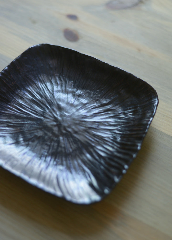 Nippon Toki Handmade Square Plate Tedzukuri Black (kuro 18.6*18.6*2.5cm)