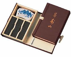 Jinkoh Juzan Agar Aloes wooden Box 8g (60 sticks)